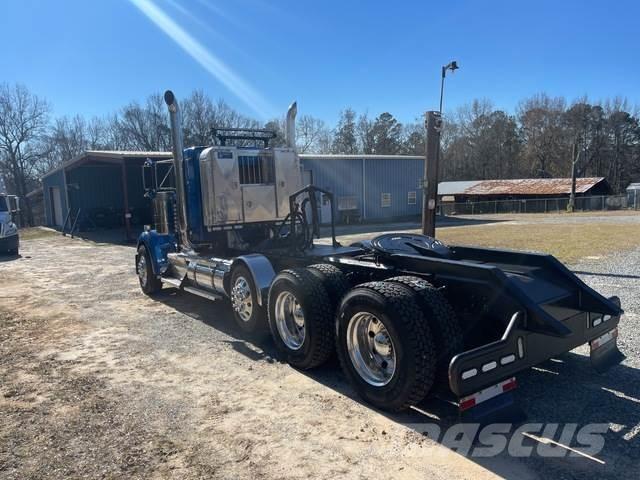Kenworth W900L Truck Tractor Units