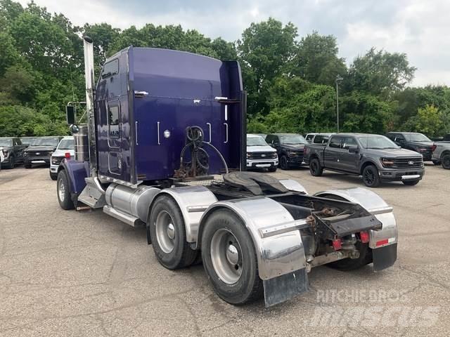 Kenworth W900L Truck Tractor Units