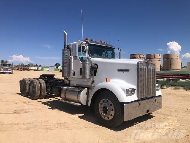 Kenworth W900L Truck Tractor Units