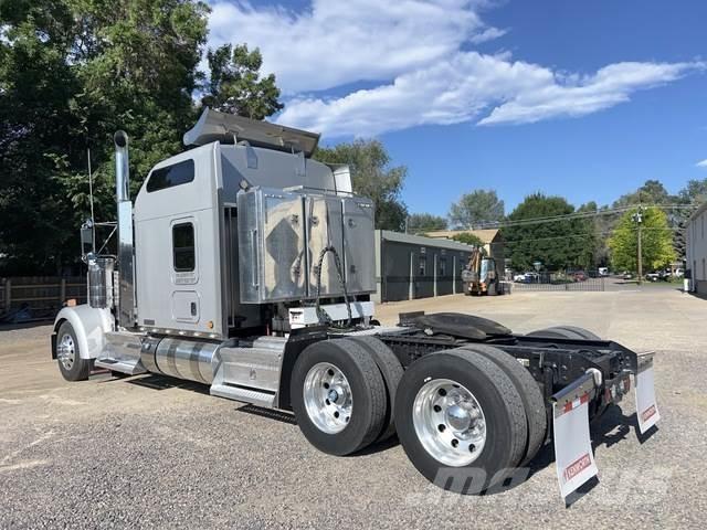 Kenworth W900L Truck Tractor Units