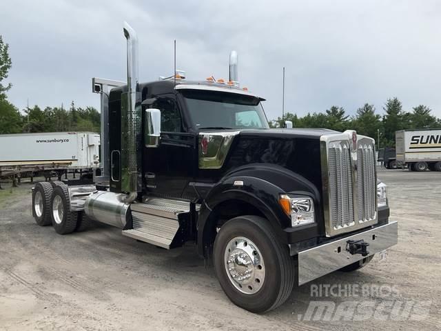 Kenworth W990 Truck Tractor Units