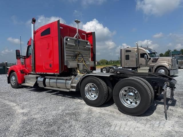 Kenworth W990 Truck Tractor Units