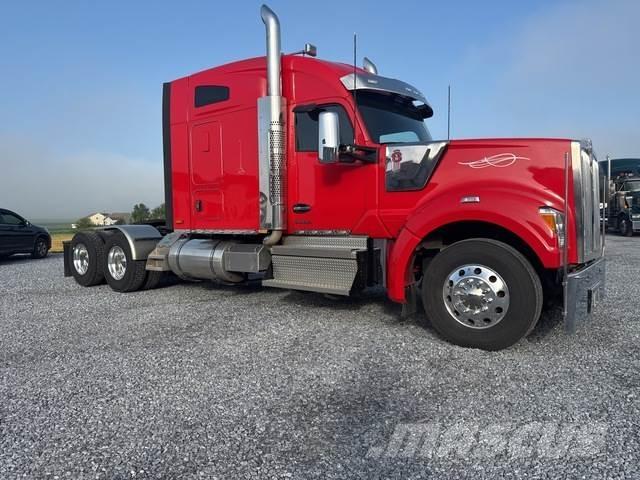 Kenworth W990 Truck Tractor Units