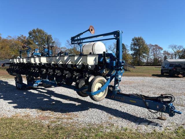 Kinze 3660 Planters