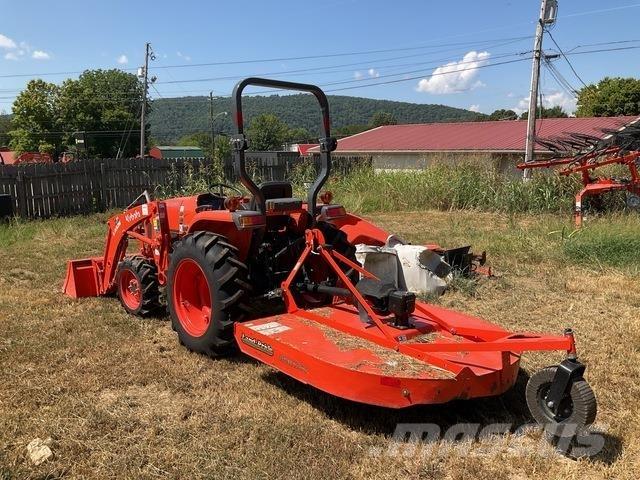 Kubota L3902DT Compact tractors