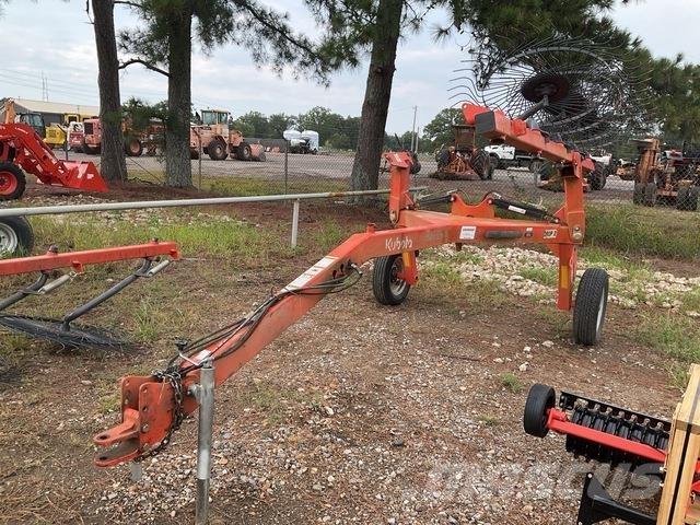 Kubota RA110CR Rakes and tedders