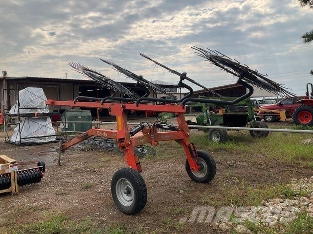 Kubota RA110CR Rakes and tedders