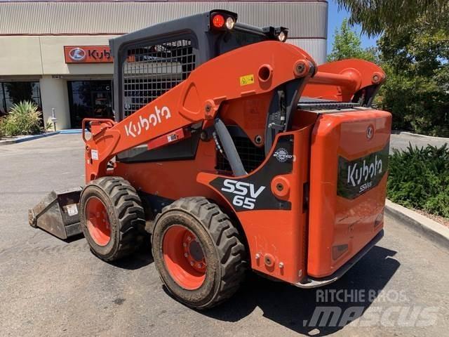 Kubota SSV65P Skid steer loaders