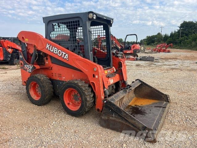 Kubota SSV65P Skid steer loaders