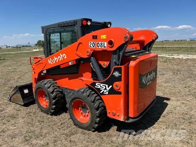 Kubota SSV75 Skid steer loaders