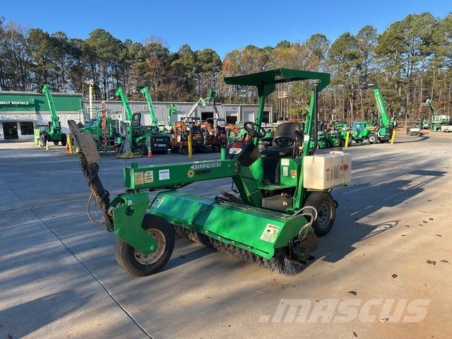 Lay-Mor SM300 Indoor sweepers