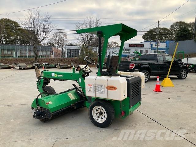 Lay-Mor SM300 Indoor sweepers