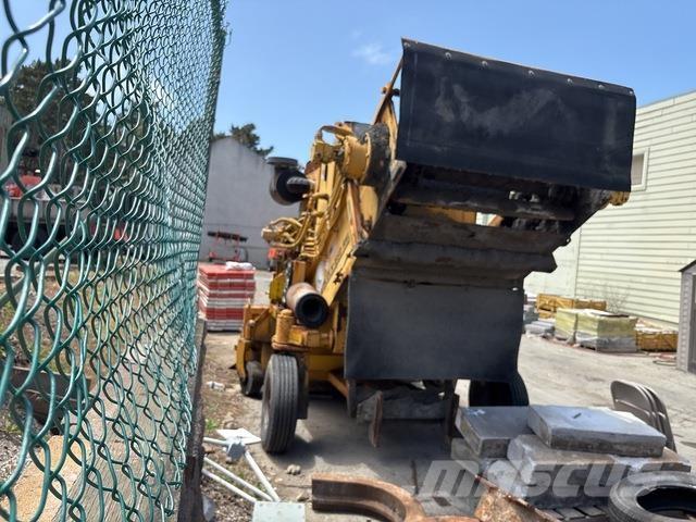 Lincoln 660AXL Asphalt pavers