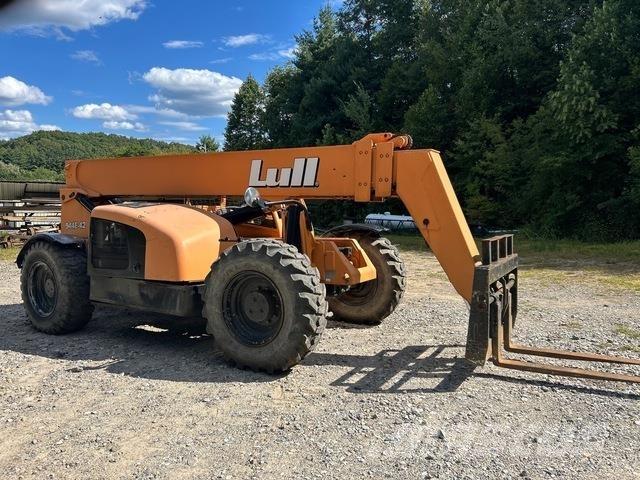 Lull 944E-42 Telescopic boom lifts