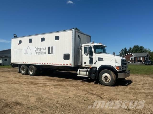 Mack 700 Ldv/dropside