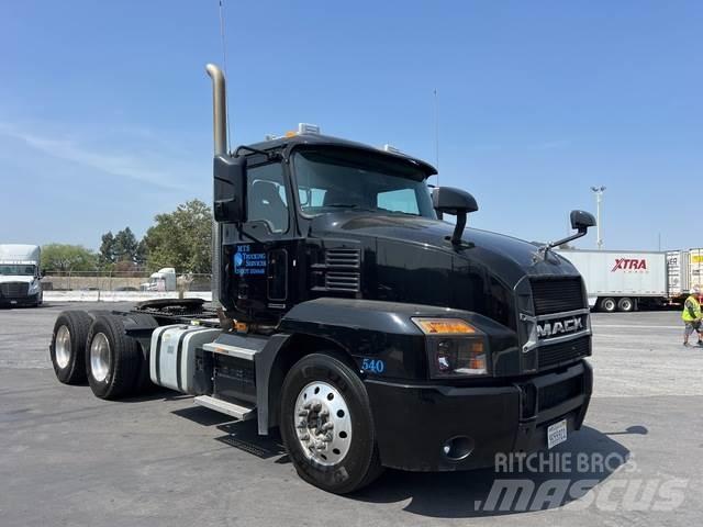 Mack AN64T Truck Tractor Units