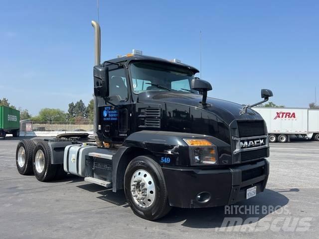 Mack AN64T Truck Tractor Units