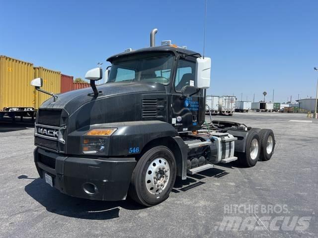 Mack AN64T Truck Tractor Units