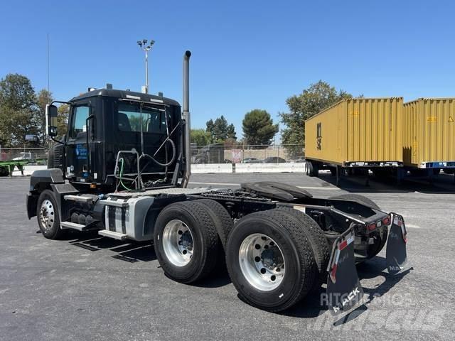 Mack AN64T Truck Tractor Units