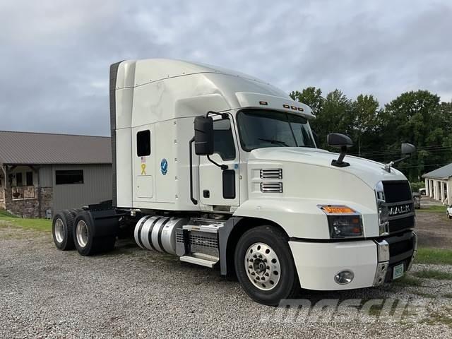 Mack AN64T Truck Tractor Units
