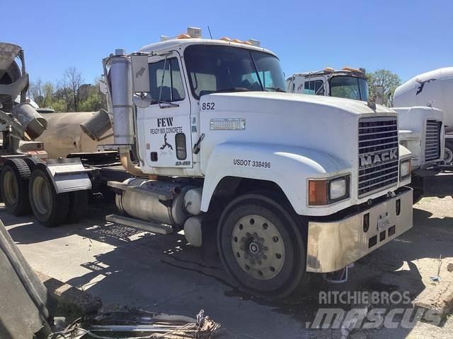 Mack CH613 Truck Tractor Units