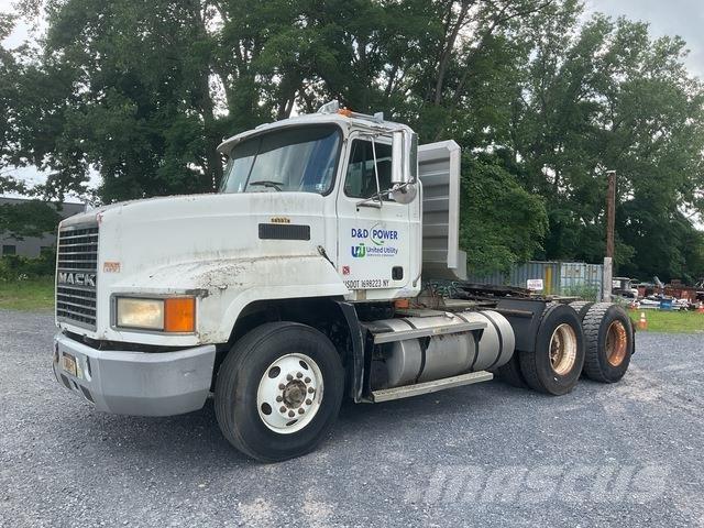 Mack CH613 Truck Tractor Units