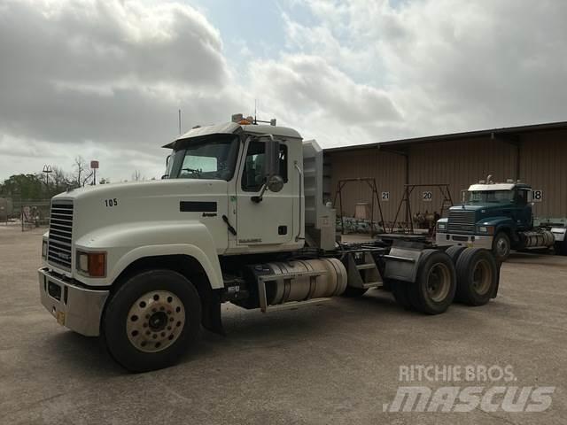 Mack CHU613 Truck Tractor Units