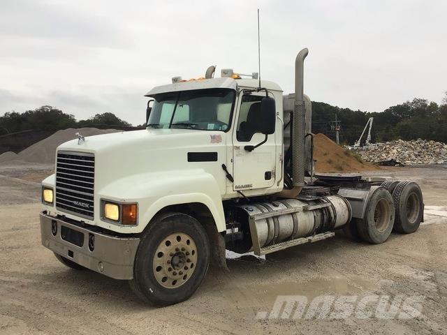 Mack CHU613 Truck Tractor Units