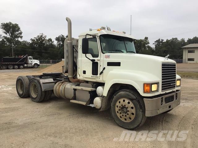 Mack CHU613 Truck Tractor Units