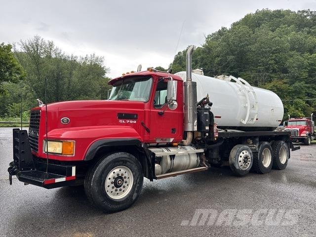 Mack CL733 Sewage disposal Trucks
