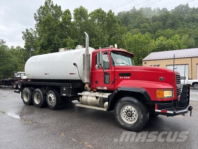 Mack CL733 Sewage disposal Trucks