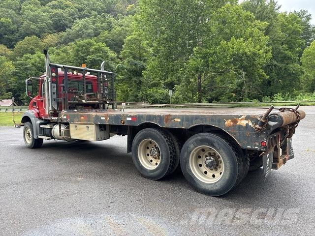 Mack CT713 Recovery vehicles