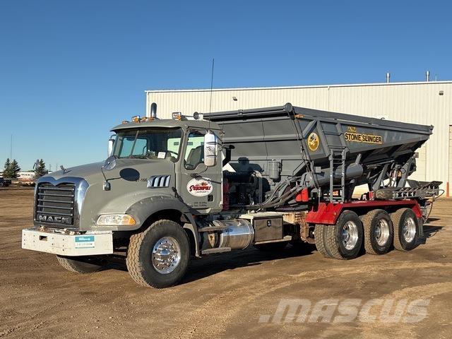 Mack CT713 Concrete Stone machines