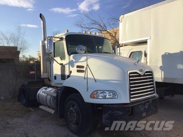 Mack CXN612 Truck Tractor Units