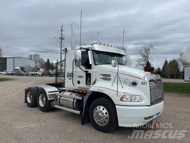 Mack CXN613 Truck Tractor Units