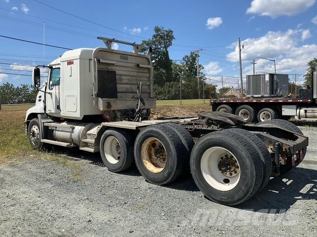 Mack CXN613 Truck Tractor Units