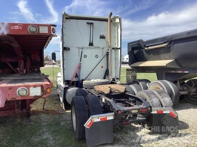 Mack CXU613 Truck Tractor Units