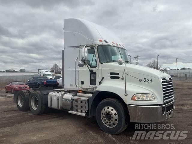 Mack CXU613 Truck Tractor Units