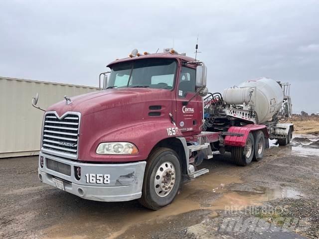 Mack CXU613 Truck Tractor Units