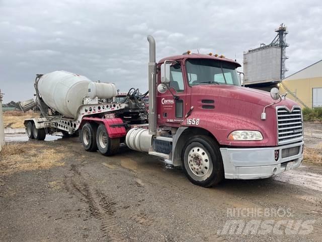 Mack CXU613 Truck Tractor Units