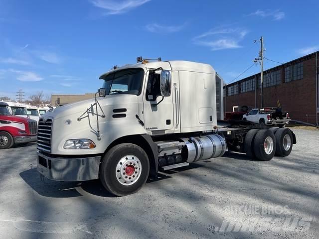 Mack CXU613 Truck Tractor Units