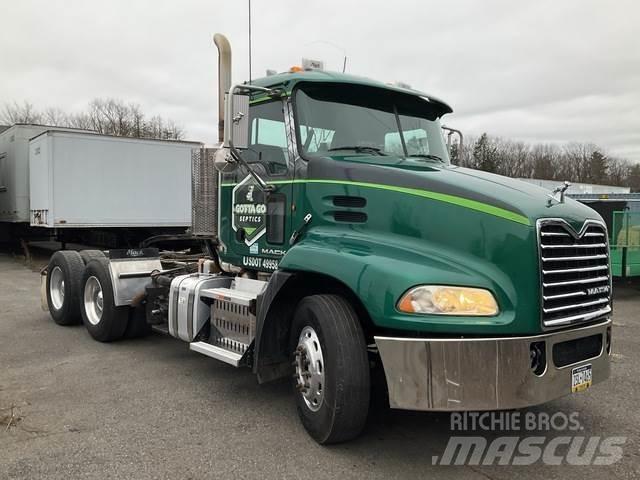 Mack CXU613 Truck Tractor Units