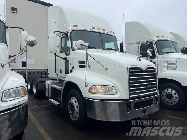 Mack CXU613 Truck Tractor Units