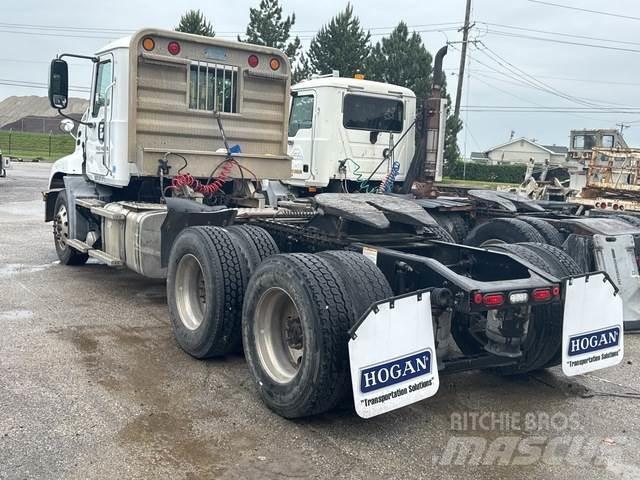 Mack CXU613 Truck Tractor Units