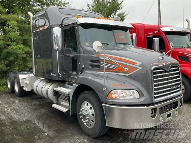 Mack CXU613 Truck Tractor Units