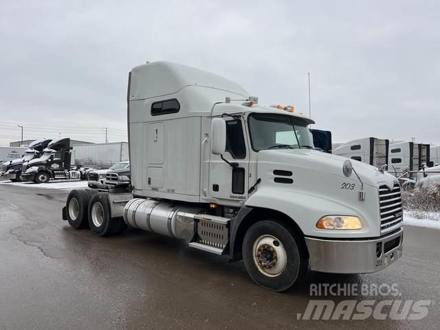 Mack CXU613 Truck Tractor Units