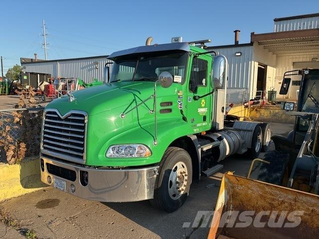 Mack CXU613 Truck Tractor Units