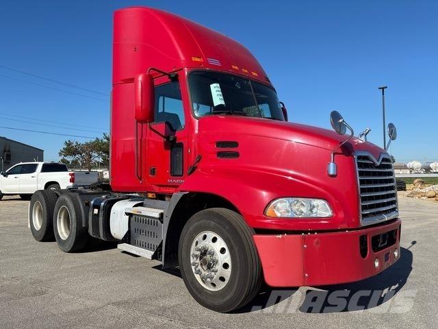 Mack CXU613 Truck Tractor Units