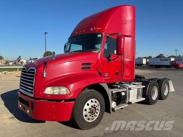 Mack CXU613 Truck Tractor Units