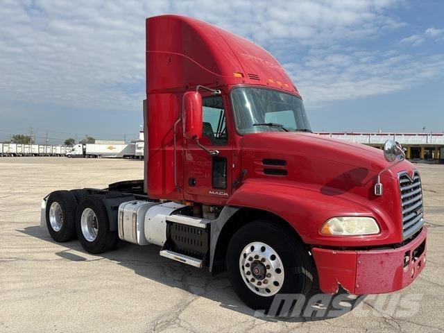 Mack CXU613 Truck Tractor Units